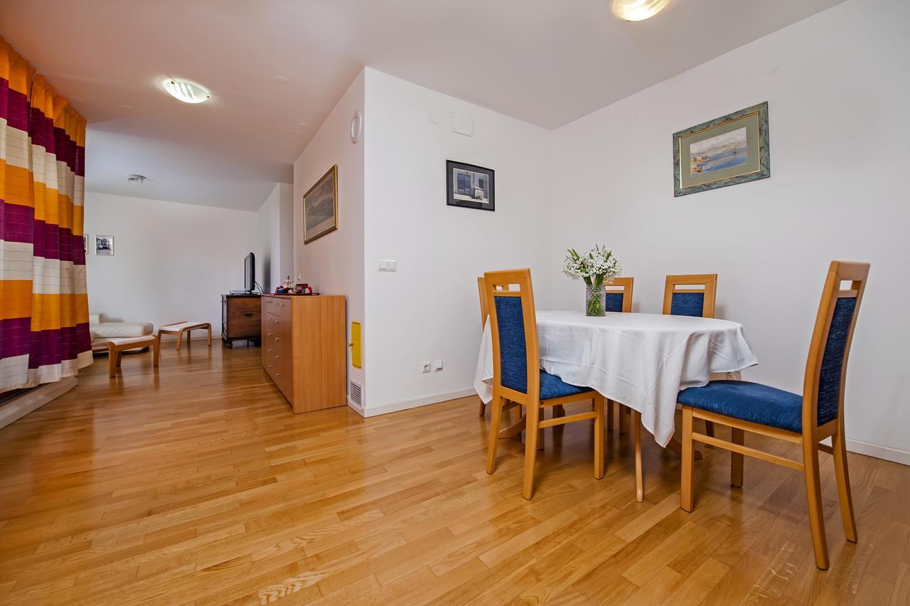 Apartment Campanile Rovinj Eksteriør bilde